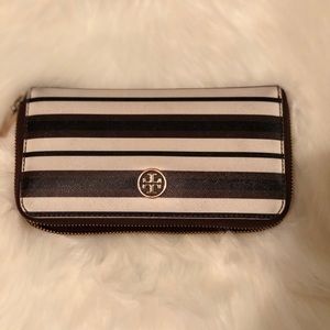 Tory Burch zip around wallet..